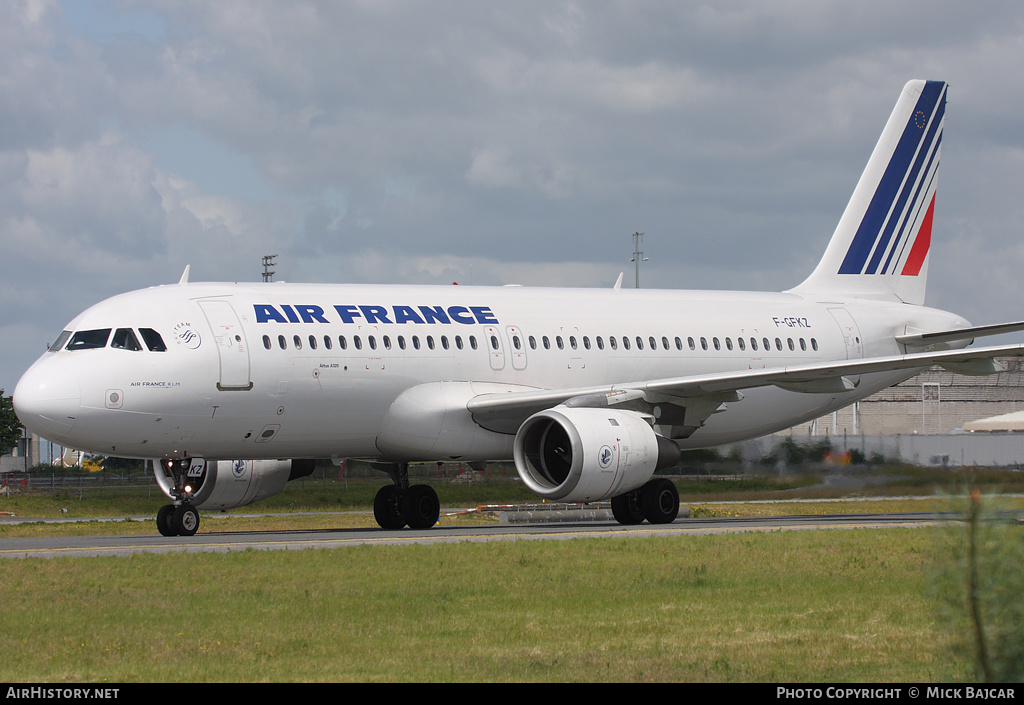 Aircraft Photo of F-GFKZ | Airbus A320-211 | Air France | AirHistory.net