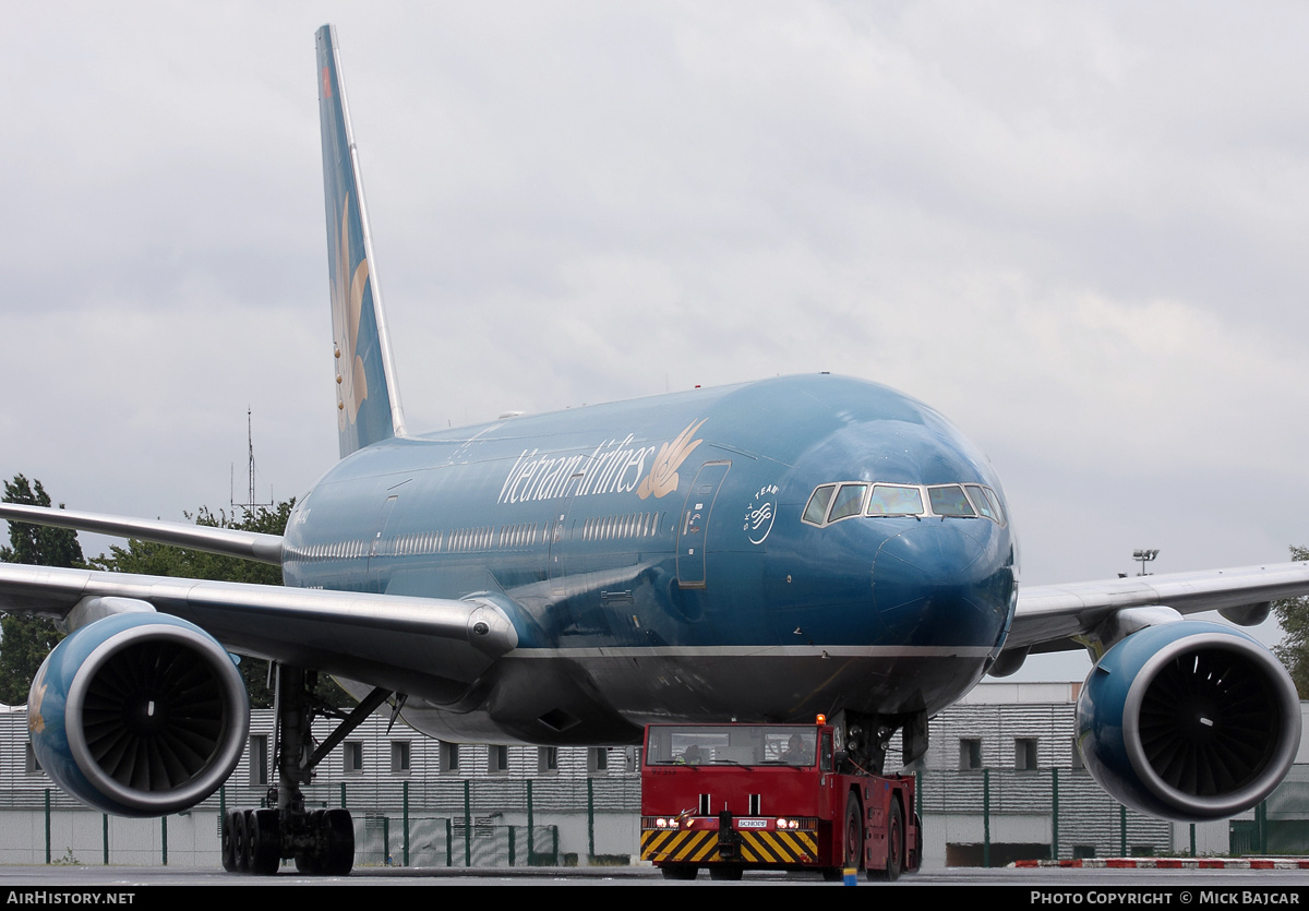 Aircraft Photo of VN-A143 | Boeing 777-26K/ER | Vietnam Airlines | AirHistory.net #40906