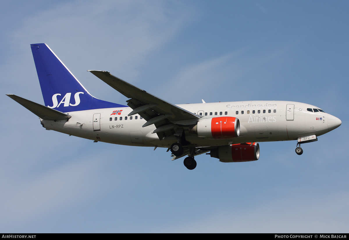 Aircraft Photo of LN-RPZ | Boeing 737-683 | Scandinavian Airlines - SAS | AirHistory.net #41063