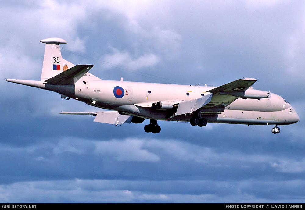 Aircraft Photo of XV235 | Hawker Siddeley Nimrod MR1 | UK - Air Force | AirHistory.net #41134