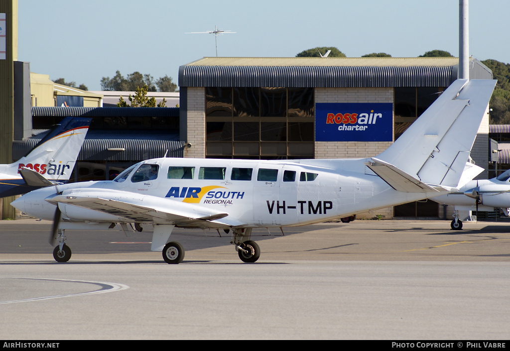 Aircraft Photo of VH-TMP | Cessna 404 Titan | Air South Regional | AirHistory.net #41460