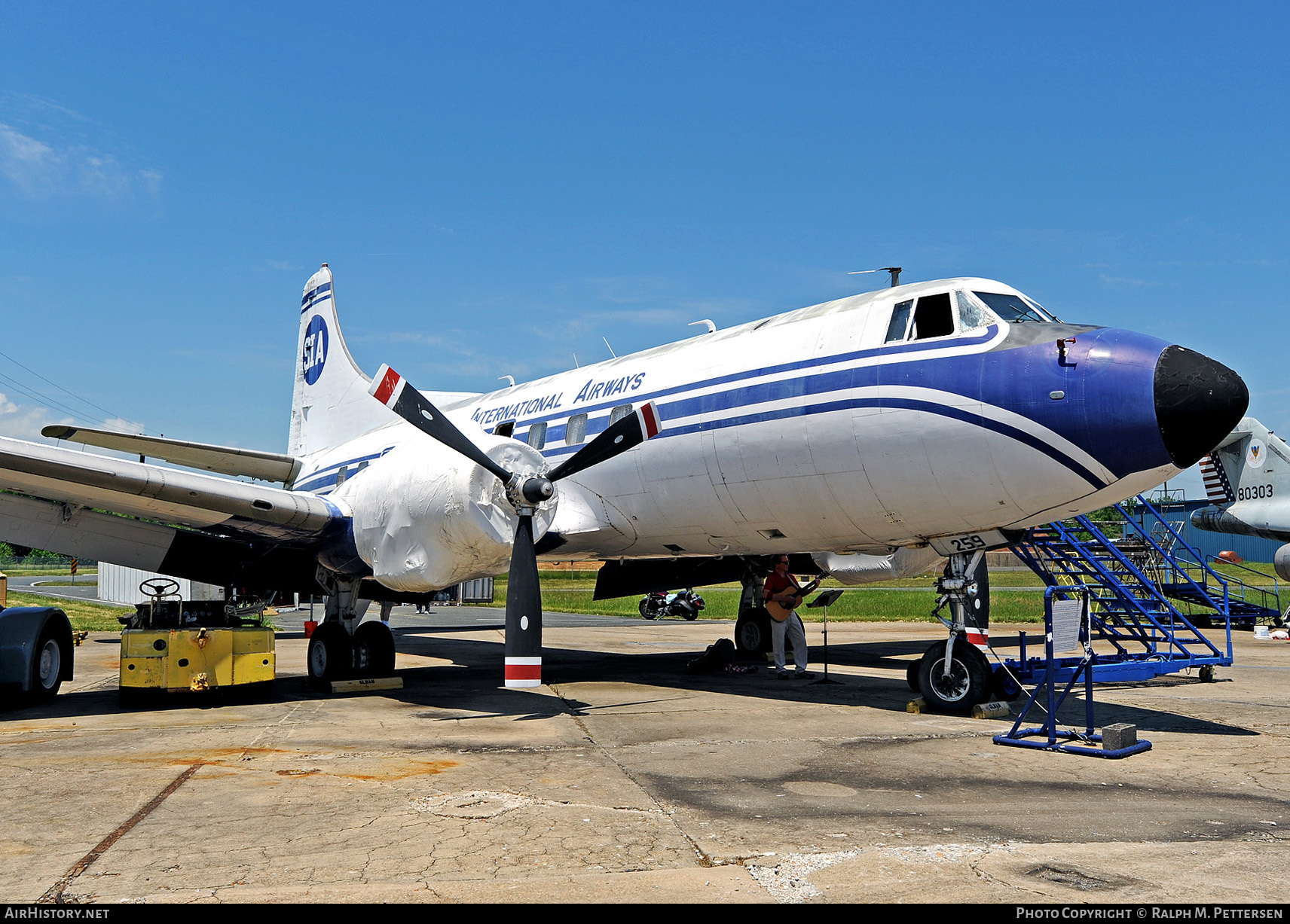 Aircraft Photo of N259S | Martin 404 | SIA International Airways | AirHistory.net #41529