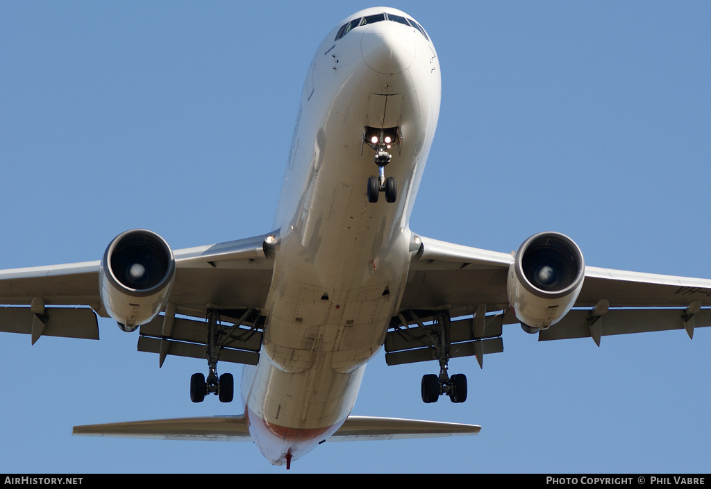 Aircraft Photo of VH-OGN | Boeing 767-338/ER | Qantas | AirHistory.net #41551