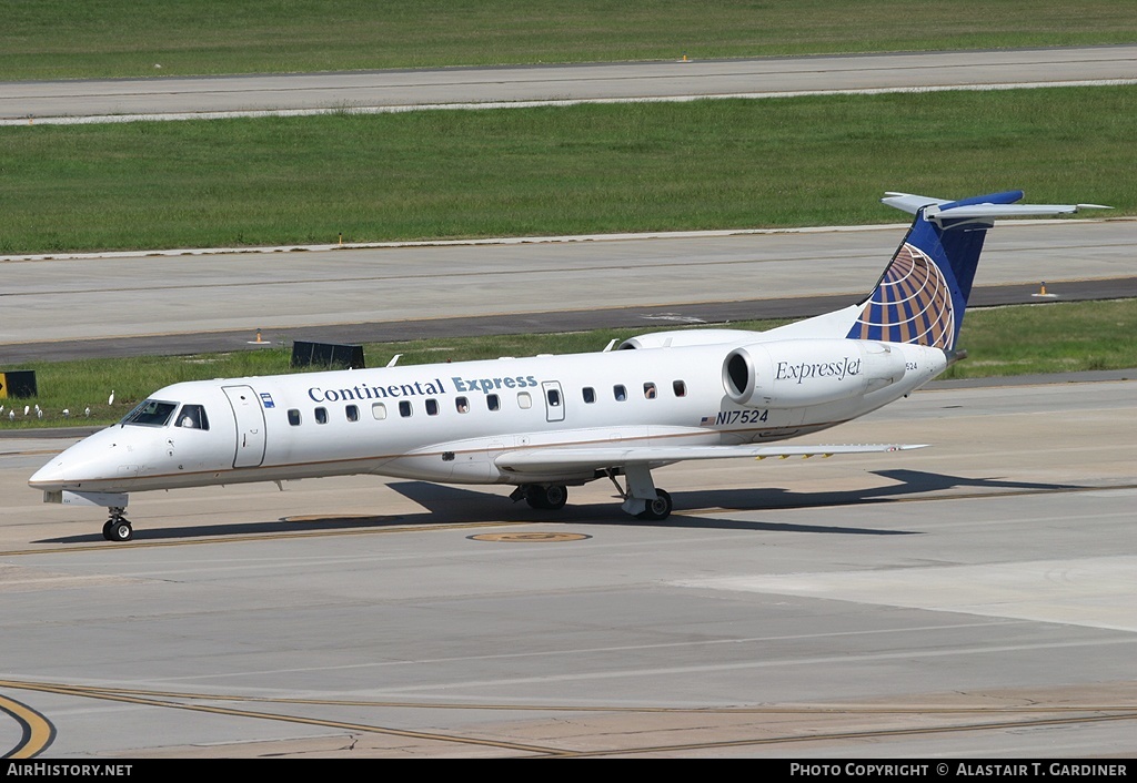 Aircraft Photo of N17524 | Embraer ERJ-135LR (EMB-135LR) | Continental Express | AirHistory.net #41737