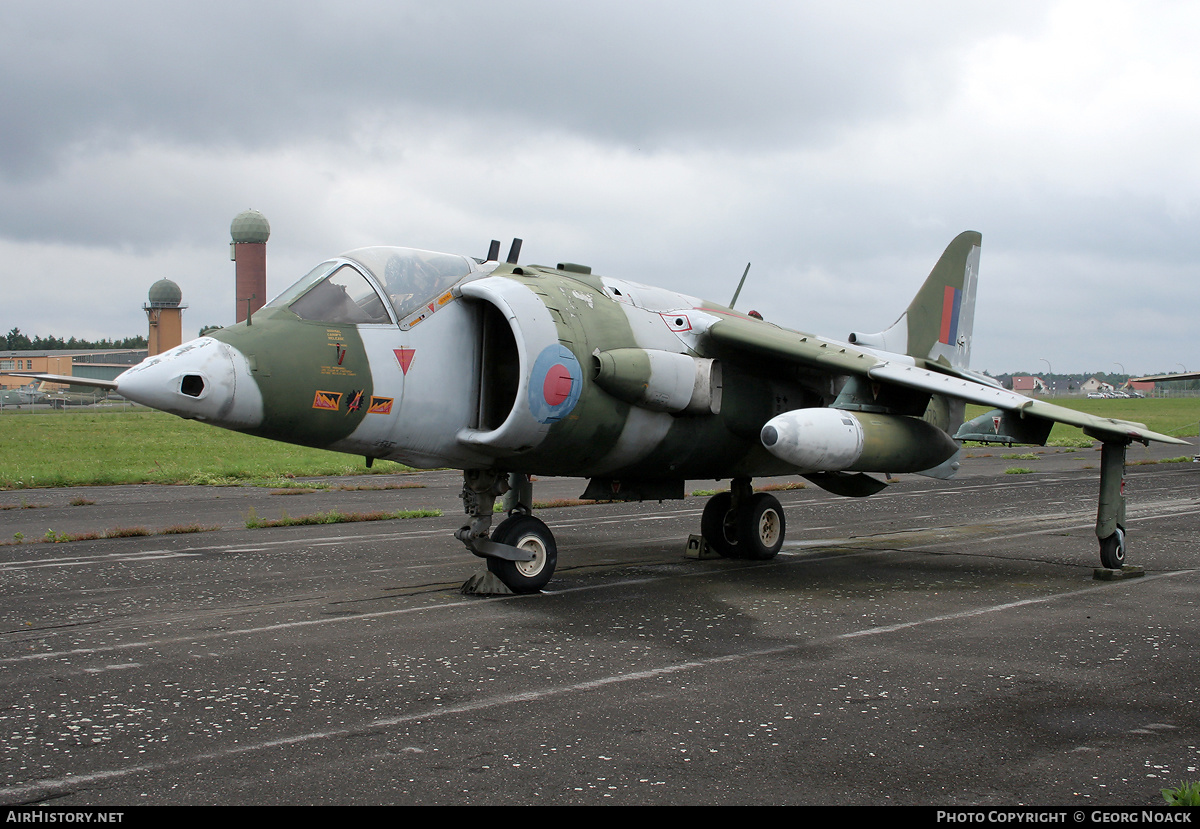 Aircraft Photo of XV278 | Hawker Siddeley Harrier GR1 | UK - Air Force | AirHistory.net #41816