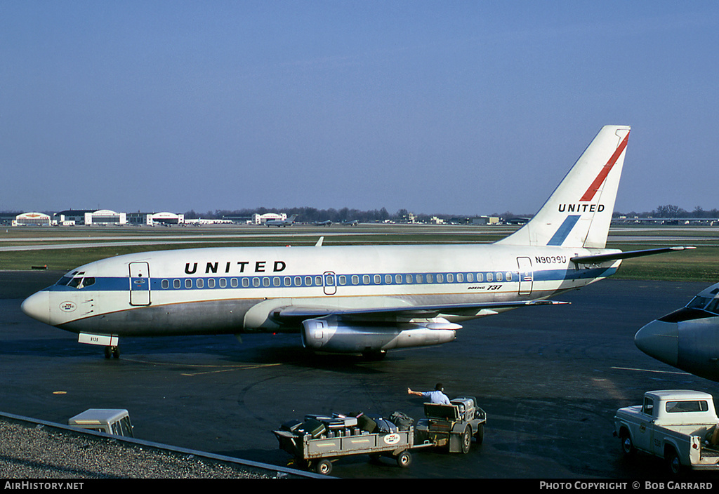 Aircraft Photo of N9039U | Boeing 737-222 | United Air Lines | AirHistory.net #41910