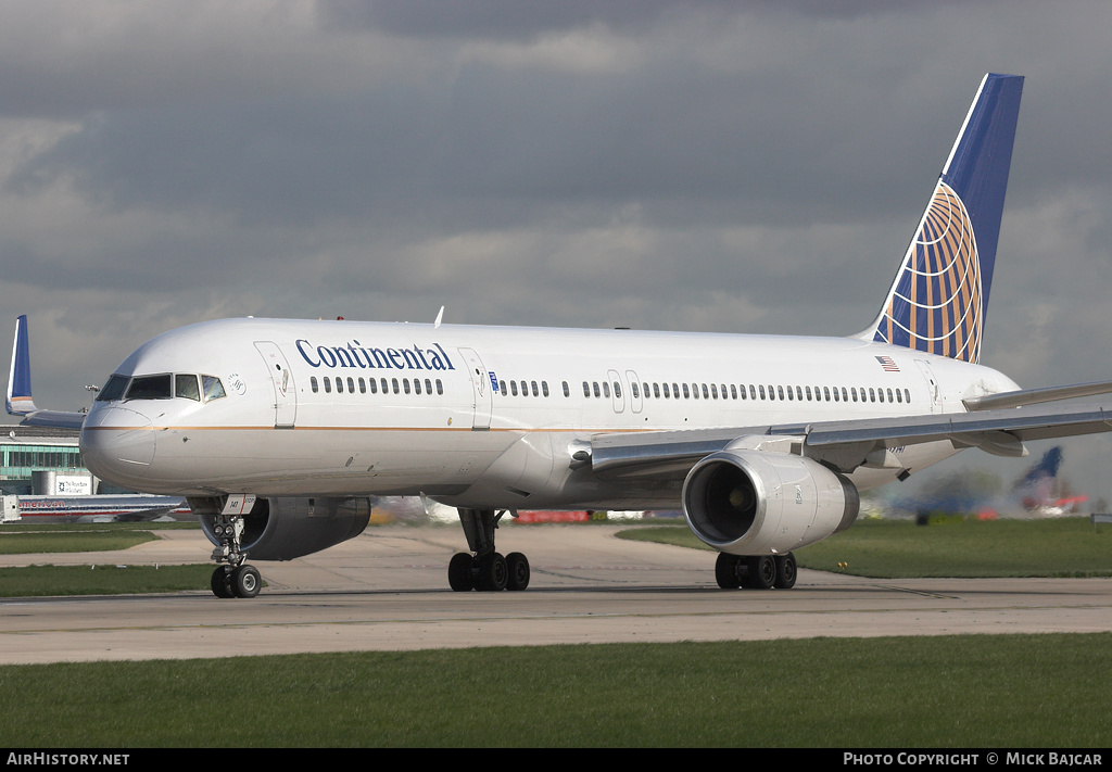 Aircraft Photo of N19141 | Boeing 757-224 | Continental Airlines | AirHistory.net #41921