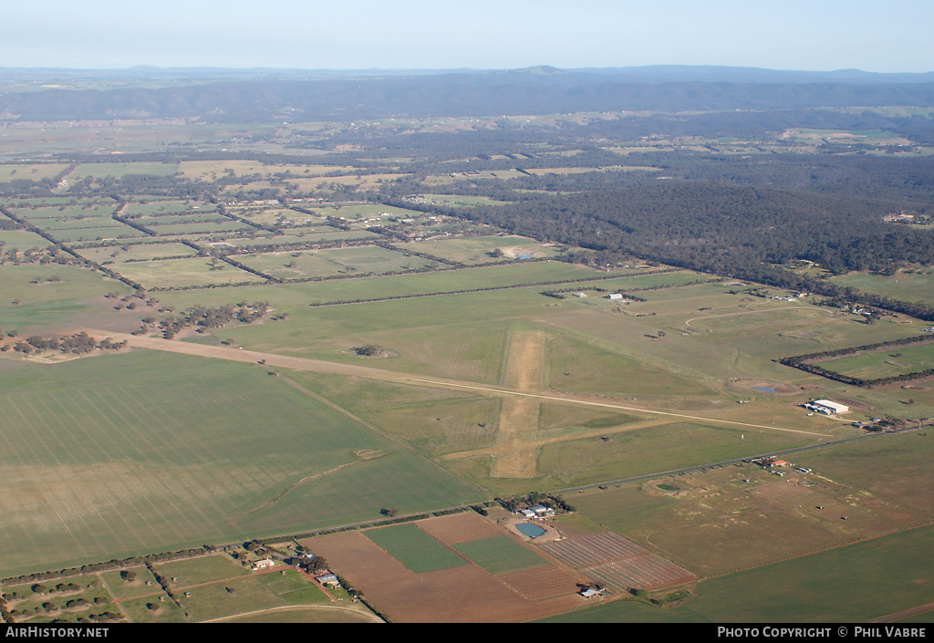 Airport photo of Melton (YMEL) in Victoria, Australia | AirHistory.net #41972