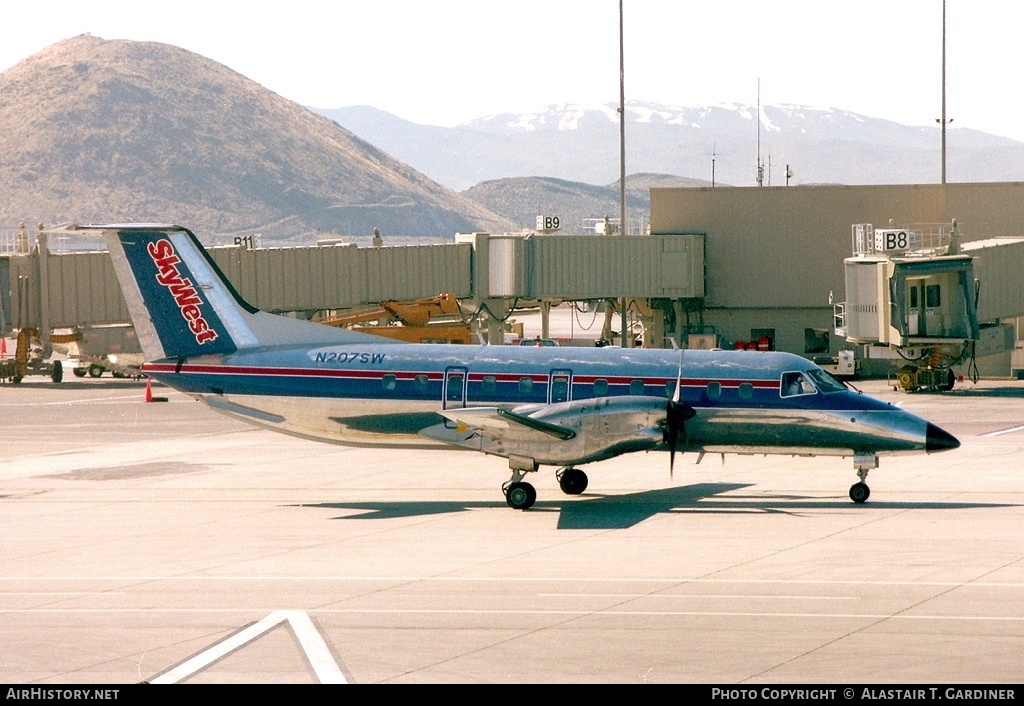 Aircraft Photo of N207SW | Embraer EMB-120RT Brasilia | SkyWest Airlines | AirHistory.net #41995