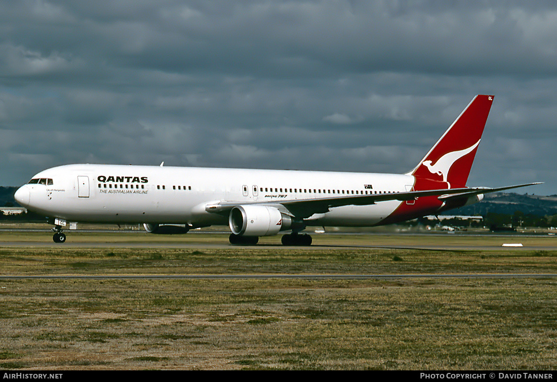 Aircraft Photo of VH-OGL | Boeing 767-338/ER | Qantas | AirHistory.net #42170
