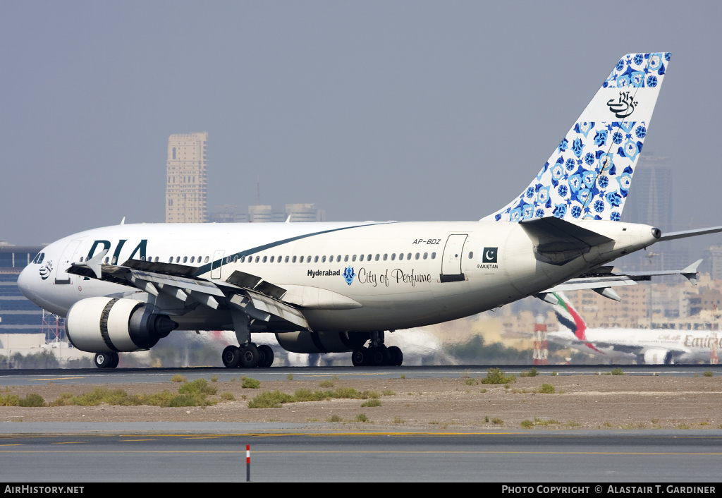 Aircraft Photo of AP-BDZ | Airbus A310-308 | Pakistan International Airlines - PIA | AirHistory.net #42192