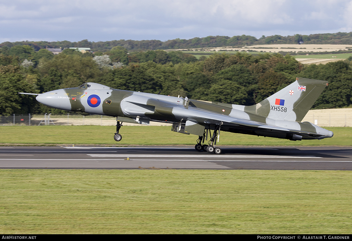 Aircraft Photo of G-VLCN / XH558 | Avro 698 Vulcan B.2 | UK - Air Force | AirHistory.net #42193