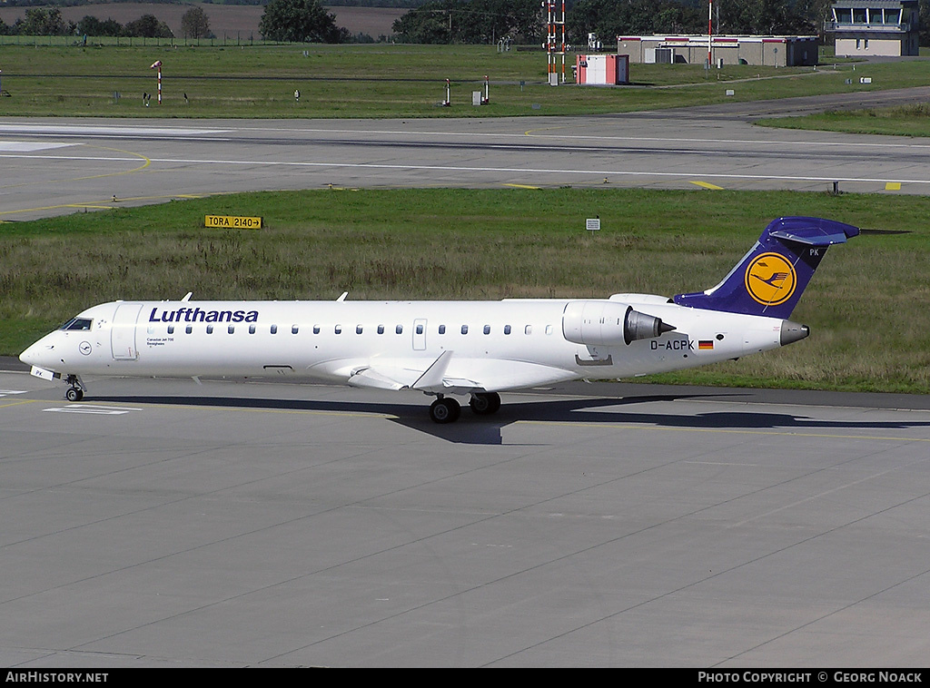 Aircraft Photo of D-ACPK | Bombardier CRJ-701ER (CL-600-2C10) | Lufthansa | AirHistory.net #42229
