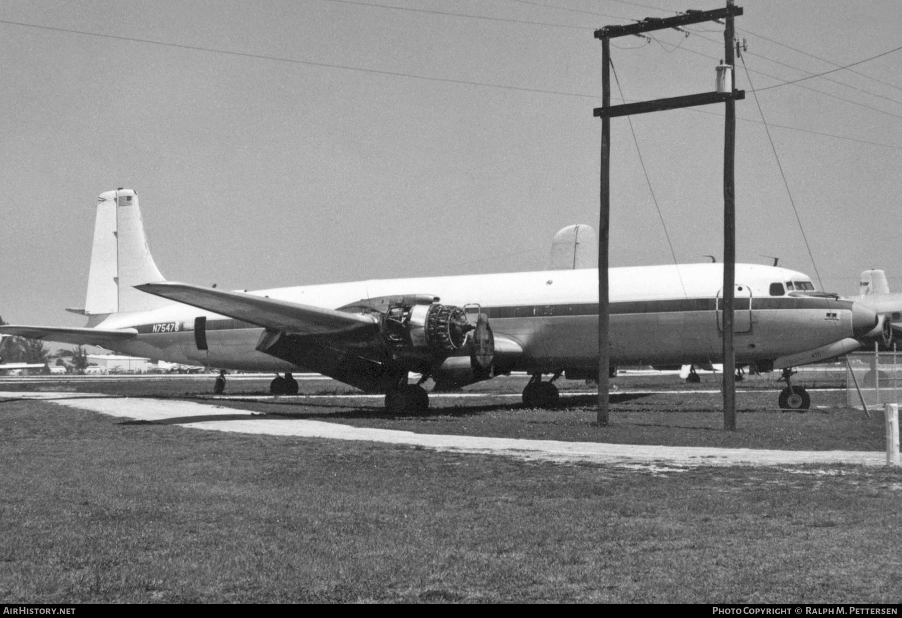 Aircraft Photo of N75476 | Douglas DC-7C(F) Seven Seas | AirHistory.net