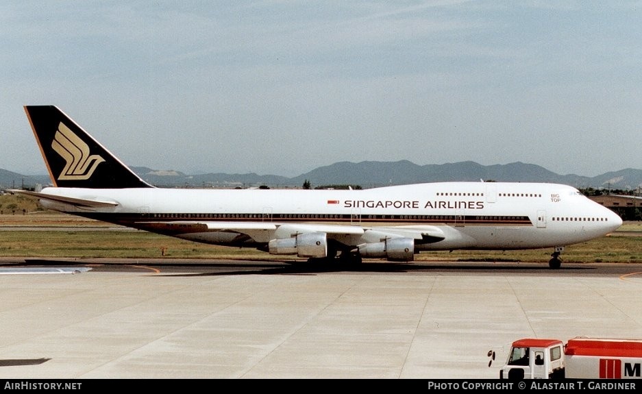 Aircraft Photo of 9V-SKN | Boeing 747-312M | Singapore Airlines | AirHistory.net #42336