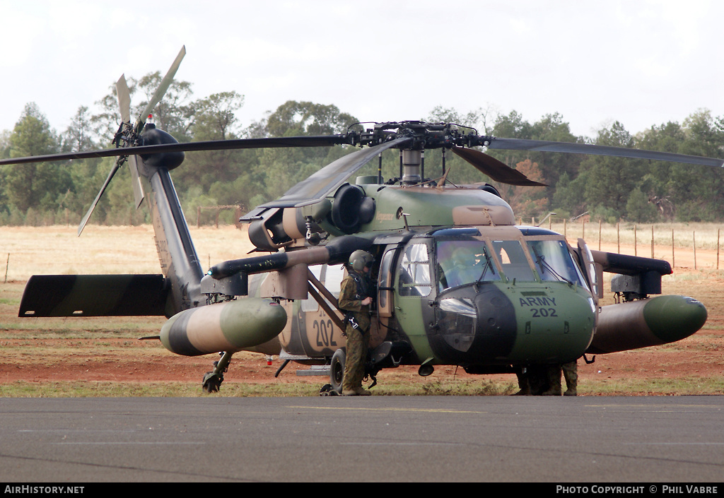 Aircraft Photo of A25-202 | Sikorsky S-70A-9 Black Hawk | Australia - Army | AirHistory.net #42368