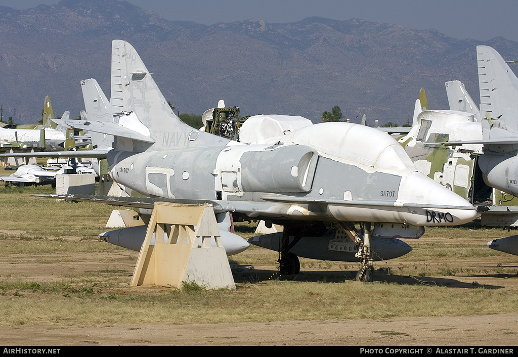 Aircraft Photo of 152863 | Douglas TA-4J Skyhawk | USA - Navy | AirHistory.net #42534