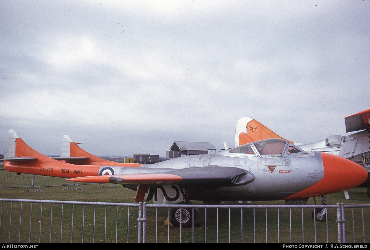 Aircraft Photo of XA129 | De Havilland D.H. 115 Sea Vampire T22 | UK - Navy | AirHistory.net #42563