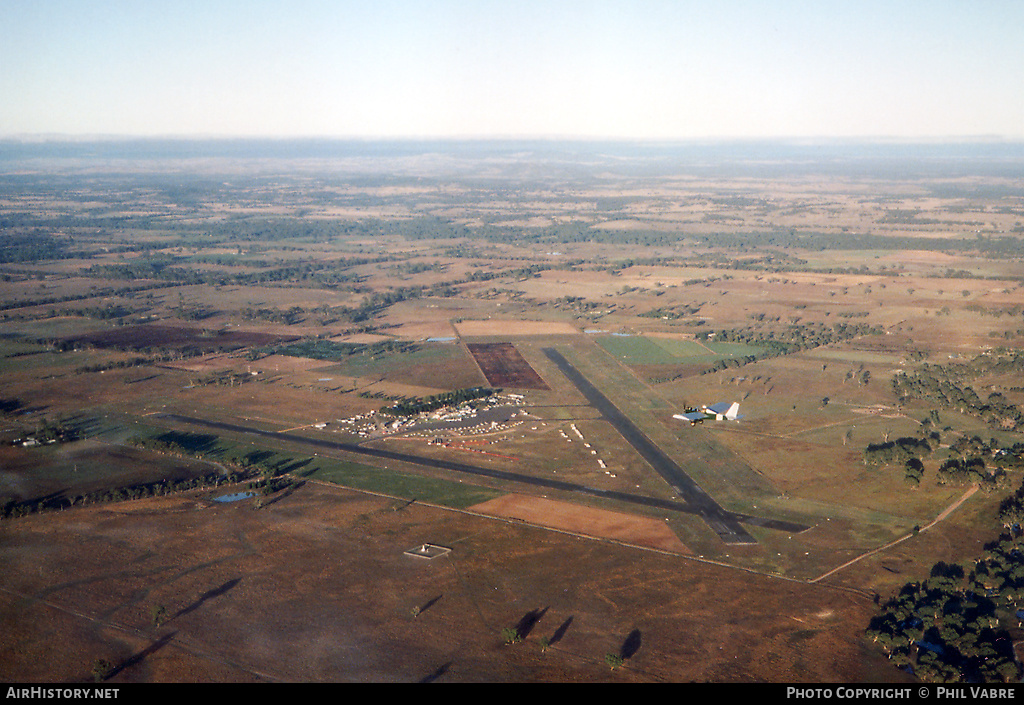Airport photo of Mangalore (YMNG) in Victoria, Australia | AirHistory.net #42722