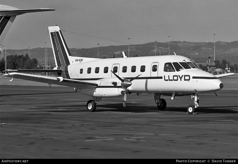 Aircraft Photo of VH-KIP | Embraer EMB-110P1 Bandeirante | Lloyd Aviation | AirHistory.net #42741