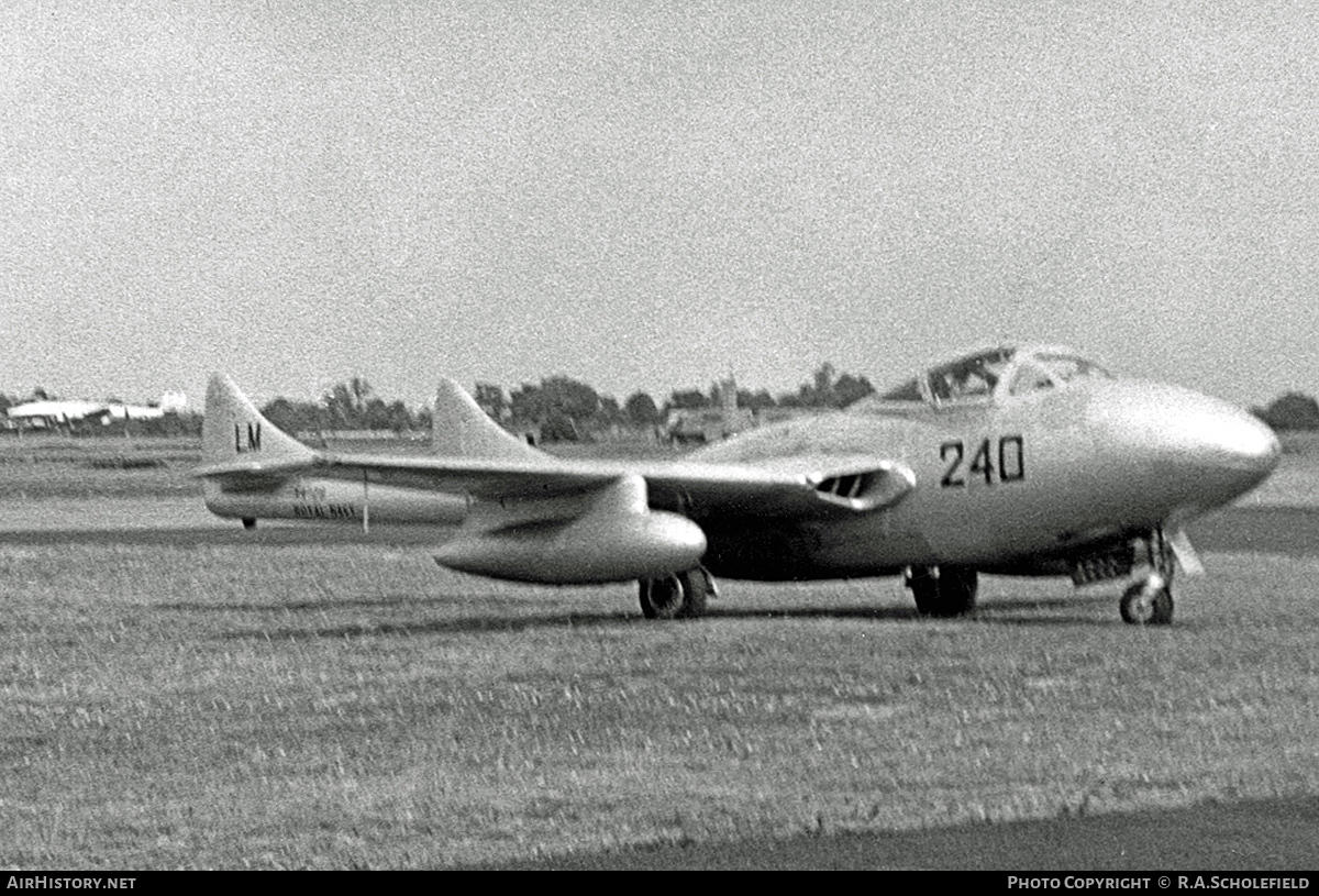 Aircraft Photo of XA129 | De Havilland D.H. 115 Sea Vampire T22 | UK - Navy | AirHistory.net #42784