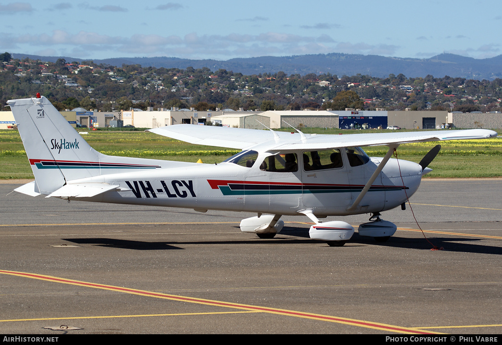 Aircraft Photo of VH-LCY | Cessna 172R Skyhawk | AirHistory.net #42813