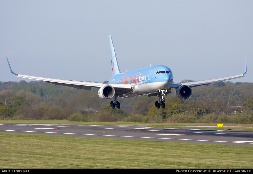 Aircraft Photo of G-OBYJ | Boeing 767-304/ER | Thomsonfly | AirHistory.net #42842