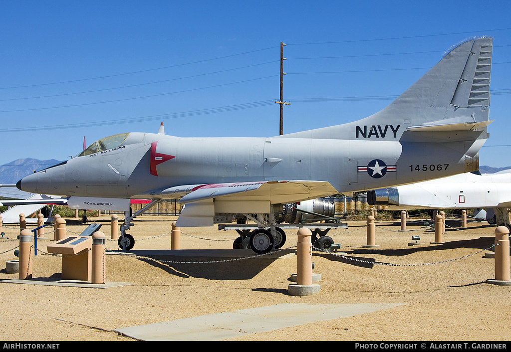 Aircraft Photo of 145067 | Douglas A-4C Skyhawk (A4D-2N) | USA - Navy | AirHistory.net #42852