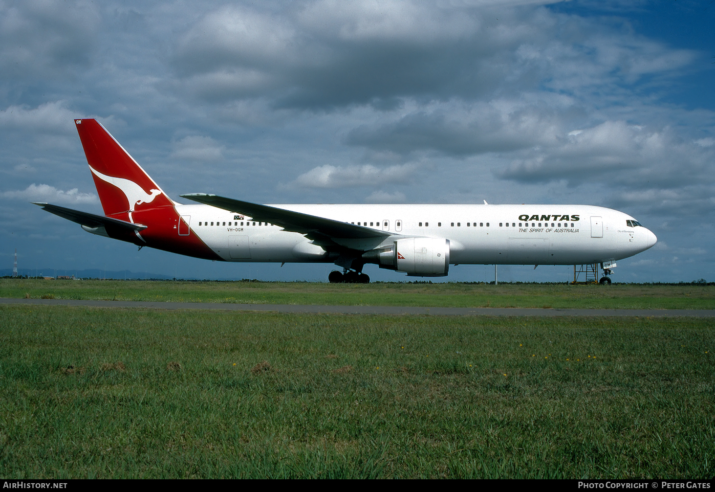 Aircraft Photo of VH-OGM | Boeing 767-338/ER | Qantas | AirHistory.net #42917