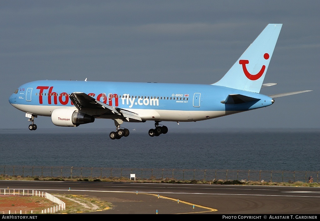 Aircraft Photo of G-BRIG | Boeing 767-204/ER | Thomsonfly | AirHistory.net #43085