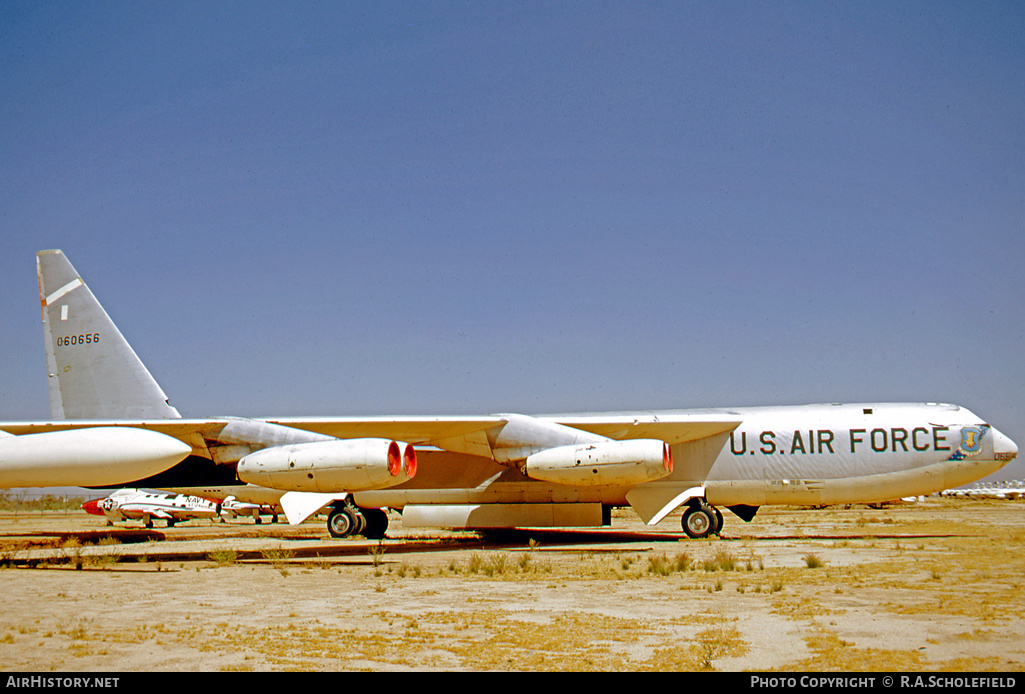 Aircraft Photo of 56-656 / 0-60656 | Boeing B-52E Stratofortress | USA - Air Force | AirHistory.net #43197