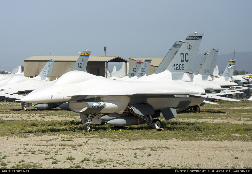 Aircraft Photo of 86-0209 / AF86-209 | General Dynamics F-16C Fighting Falcon | USA - Air Force | AirHistory.net #43270