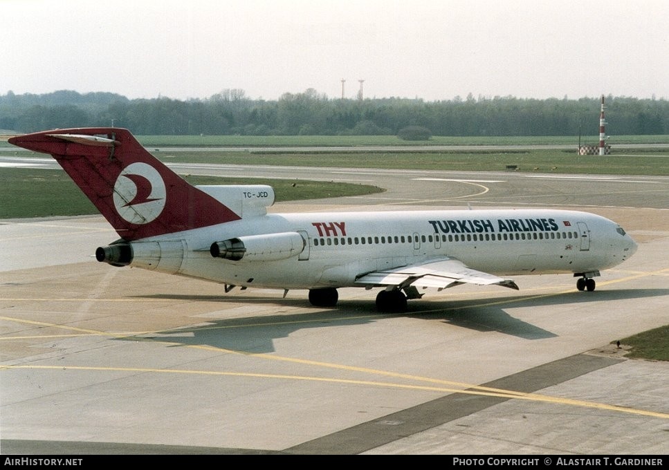 Aircraft Photo of TC-JCD | Boeing 727-2F2/Adv | THY Türk Hava Yolları - Turkish Airlines | AirHistory.net #43280