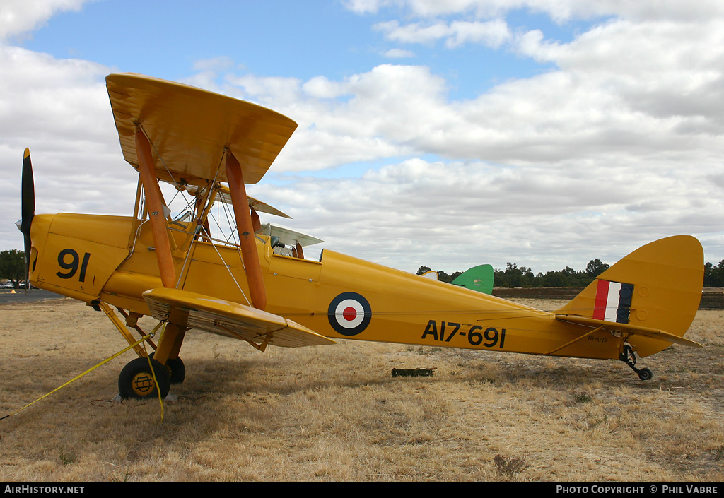 Aircraft Photo of VH-UVZ / A17-691 | De Havilland D.H. 82A Tiger Moth II | Australia - Air Force | AirHistory.net #43342