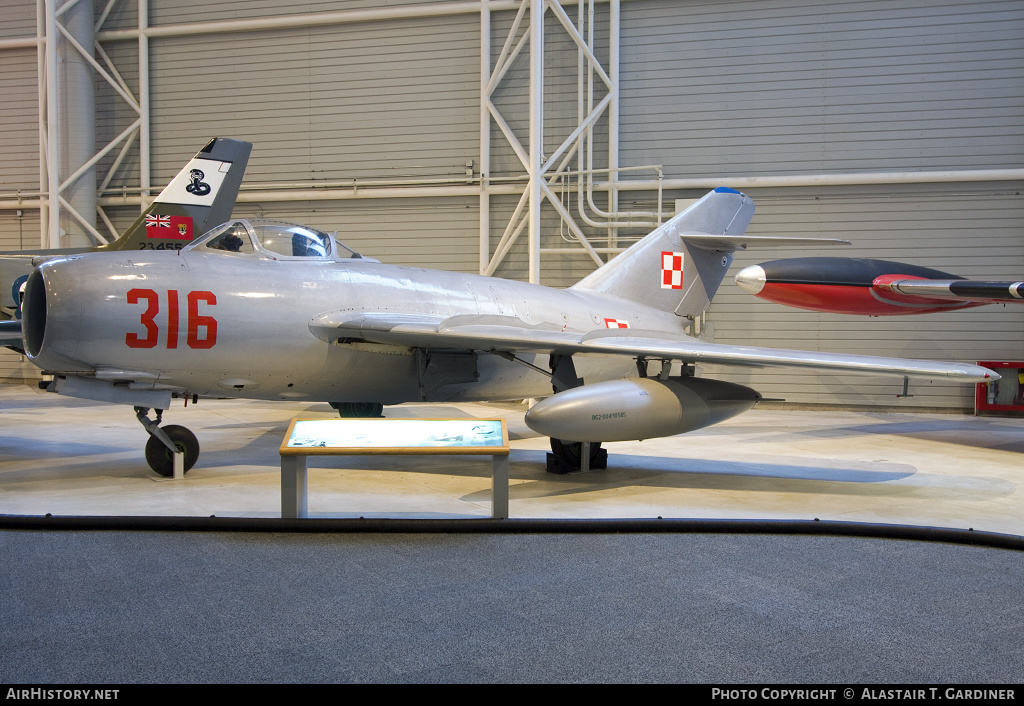 Aircraft Photo of 316 | PZL-Mielec Lim-2 (MiG-15bis) | Poland - Air Force | AirHistory.net #43476