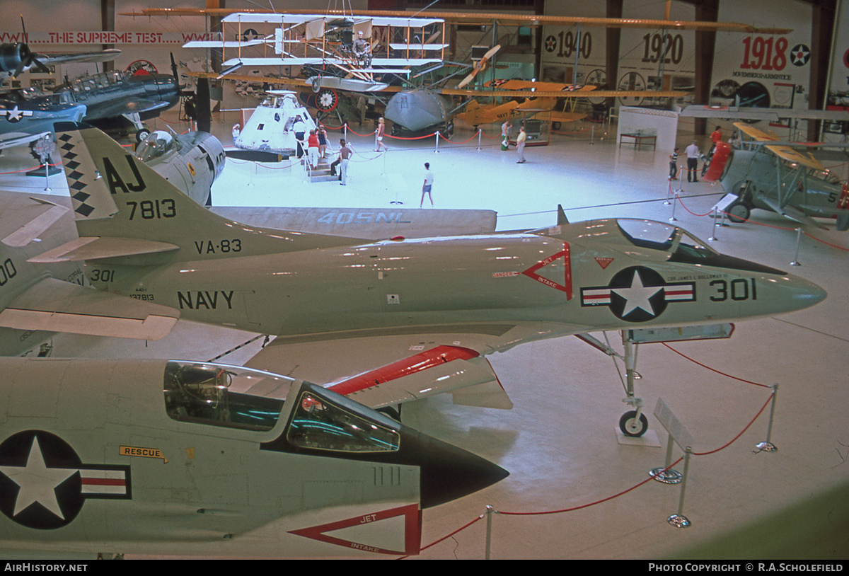 Aircraft Photo of 137813 | Douglas A-4A Skyhawk (A4D-1) | USA - Navy | AirHistory.net #43607