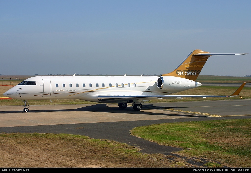 Aircraft Photo of N700GB | Bombardier Global Express (BD-700-1A10) | AirHistory.net #43612