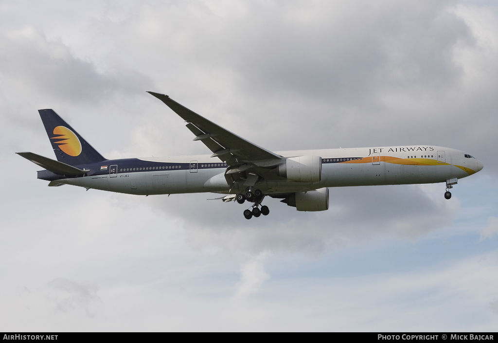 Aircraft Photo of VT-JEJ | Boeing 777-35R/ER | Jet Airways | AirHistory.net #43722