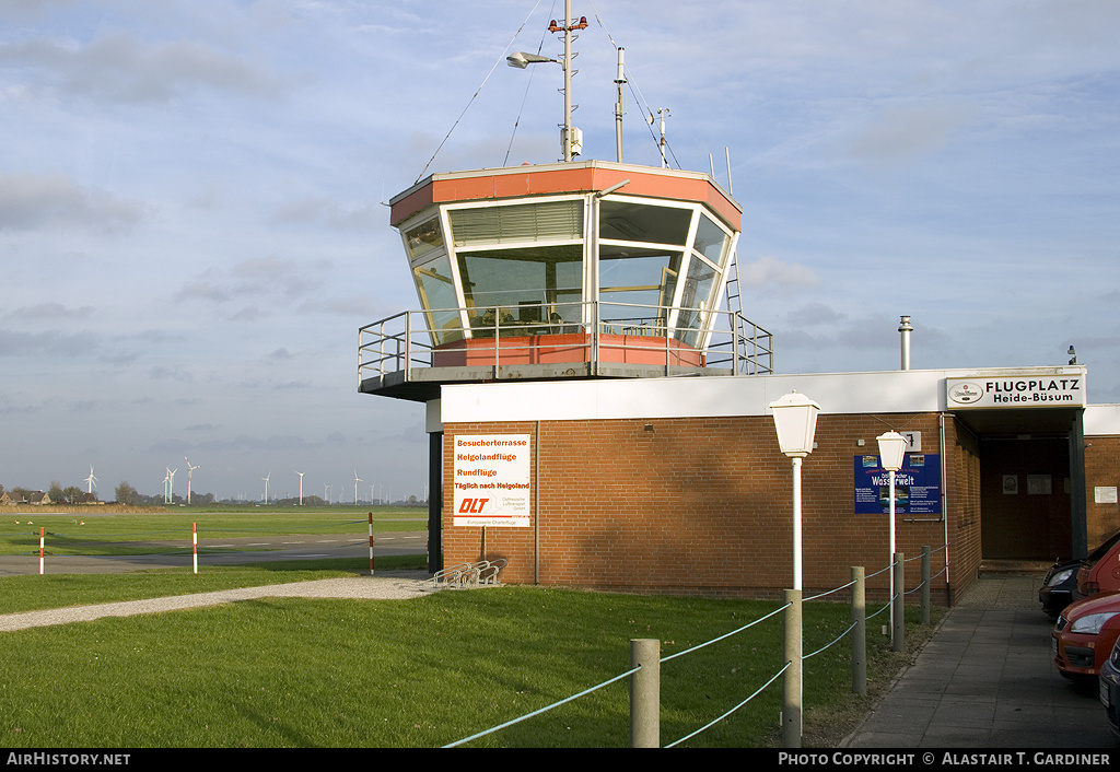 Airport photo of Heide - Büsum (EDXB / HEI) in Germany | AirHistory.net #43764