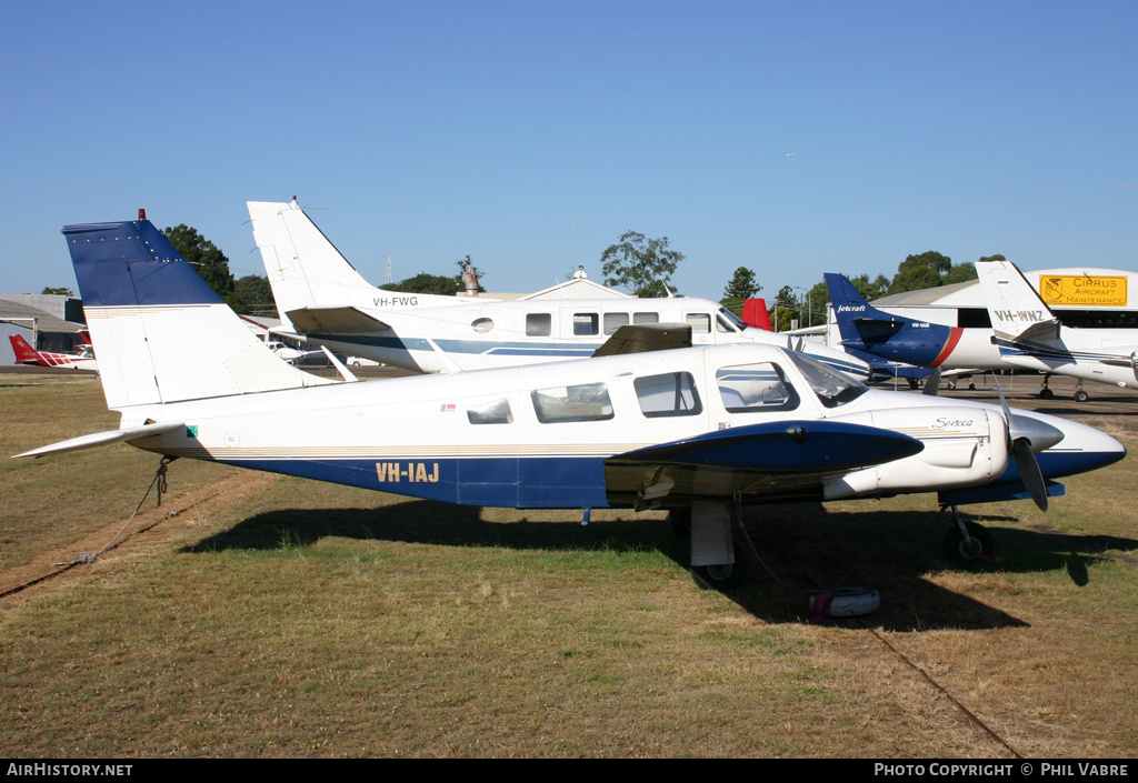 Aircraft Photo of VH-IAJ | Piper PA-34-200 Seneca | AirHistory.net #43963