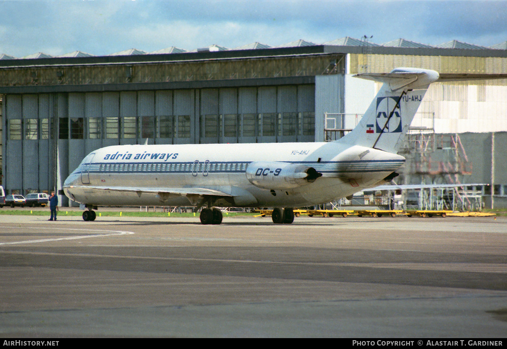 Aircraft Photo of YU-AHJ | McDonnell Douglas DC-9-32 | Adria Airways | AirHistory.net #44036