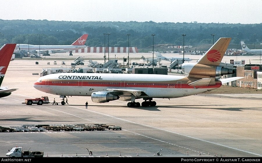 Aircraft Photo of N19072 | McDonnell Douglas DC-10-30 | Continental Airlines | AirHistory.net #44142