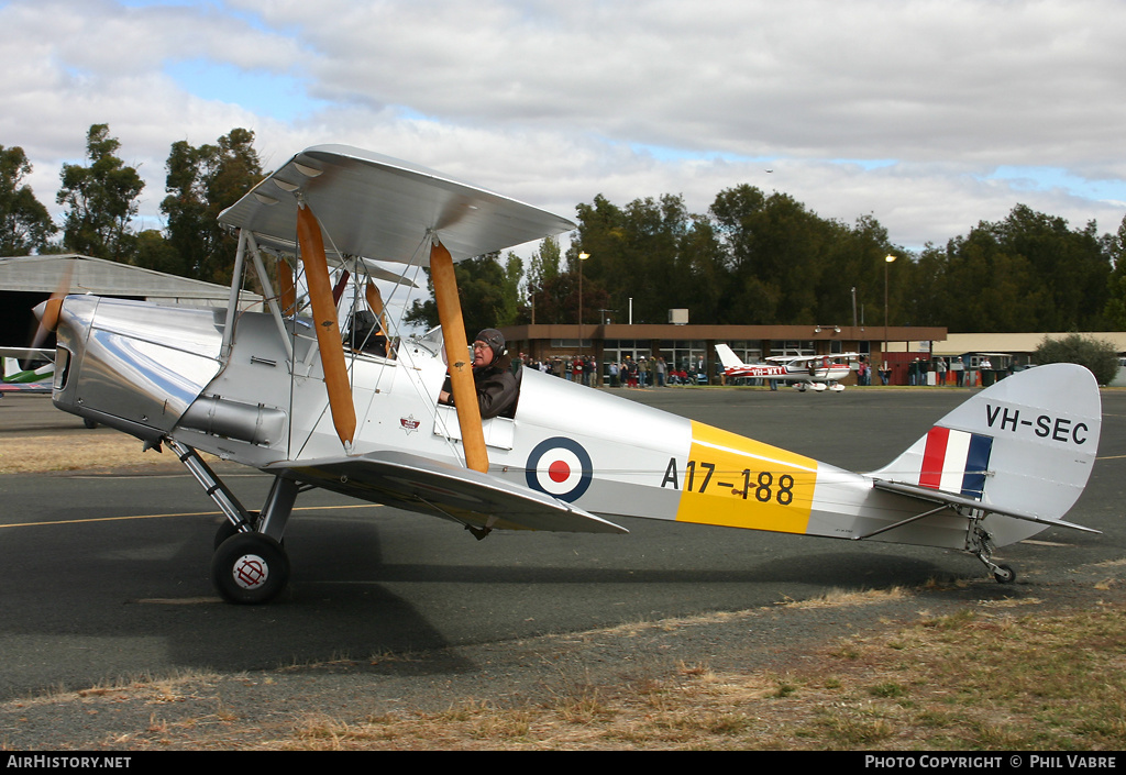 Aircraft Photo of VH-SEC / A17-188 | De Havilland D.H. 82A Tiger Moth | Australia - Air Force | AirHistory.net #44188