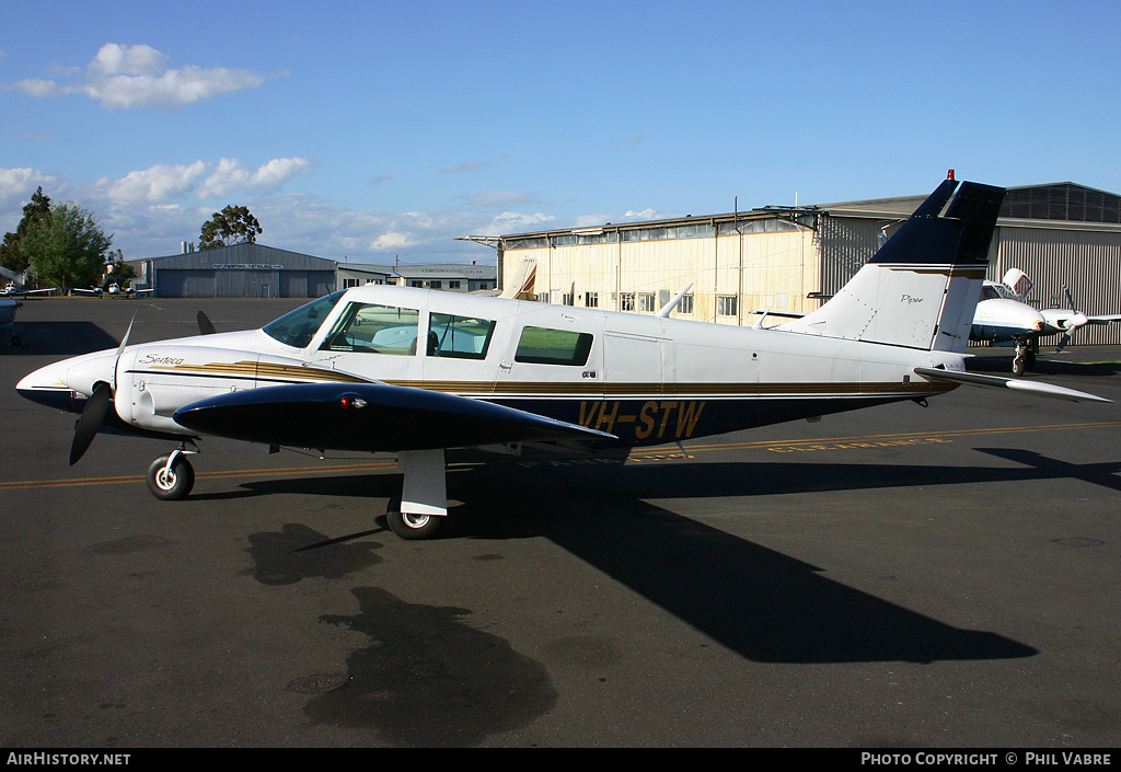 Aircraft Photo of VH-STW | Piper PA-34-200 Seneca | AirHistory.net #44290