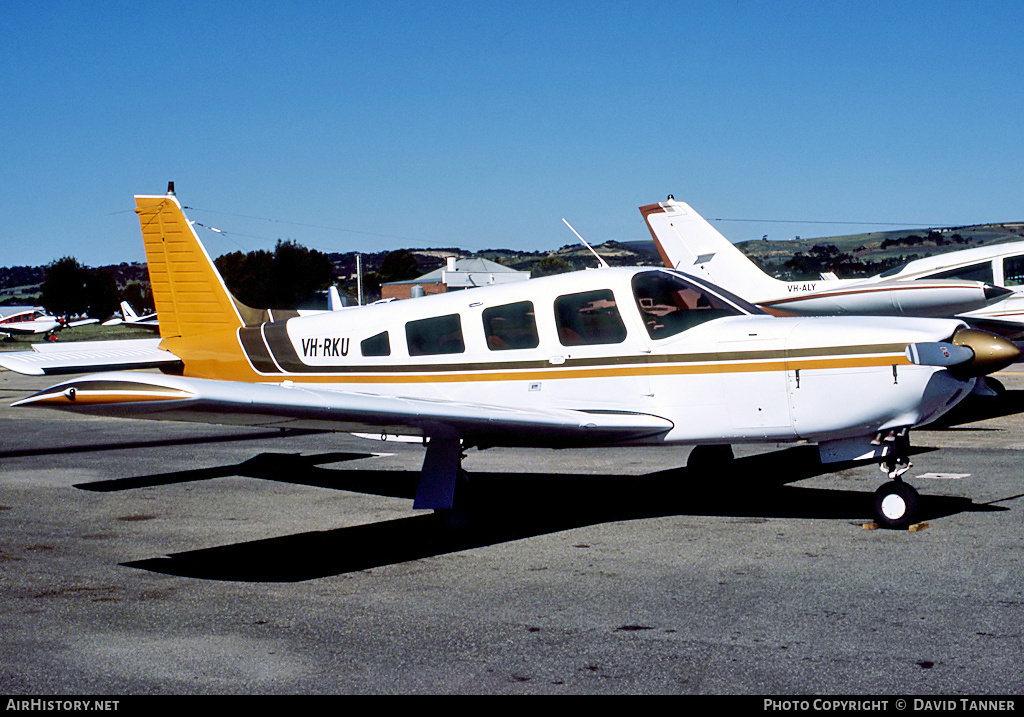 Aircraft Photo of VH-RKU | Piper PA-32R-300 Cherokee Lance | AirHistory.net #44373