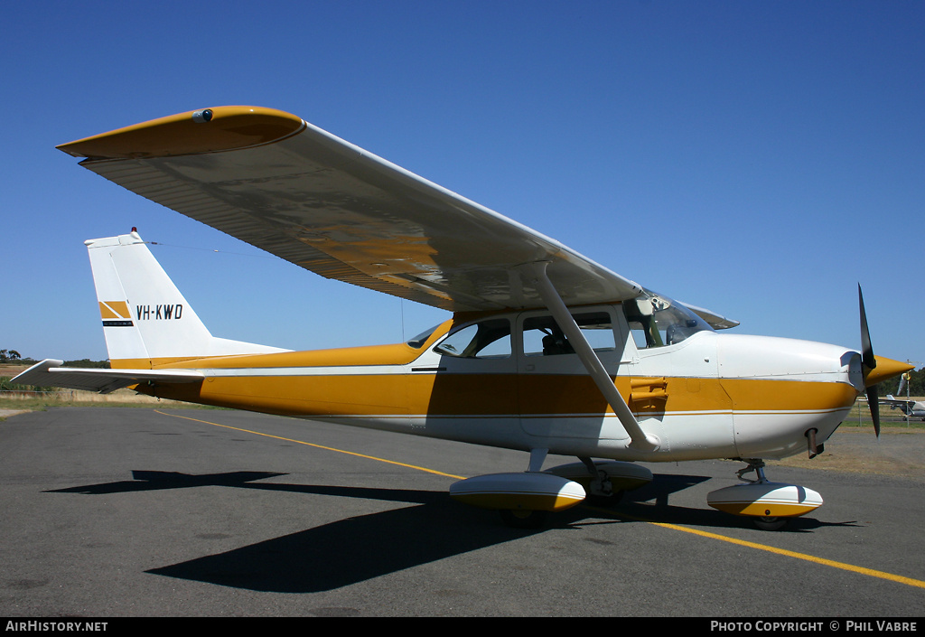 Aircraft Photo of VH-KWD | Cessna 172H | AirHistory.net #44395
