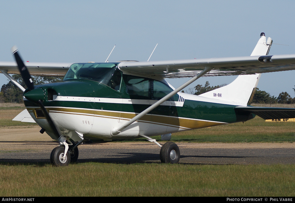 Aircraft Photo of VH-RHI | Cessna 182J Skylane | AirHistory.net #44446