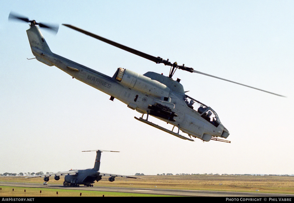 Aircraft Photo of 165450 | Bell AH-1W Super Cobra (209) | USA - Marines | AirHistory.net #44613