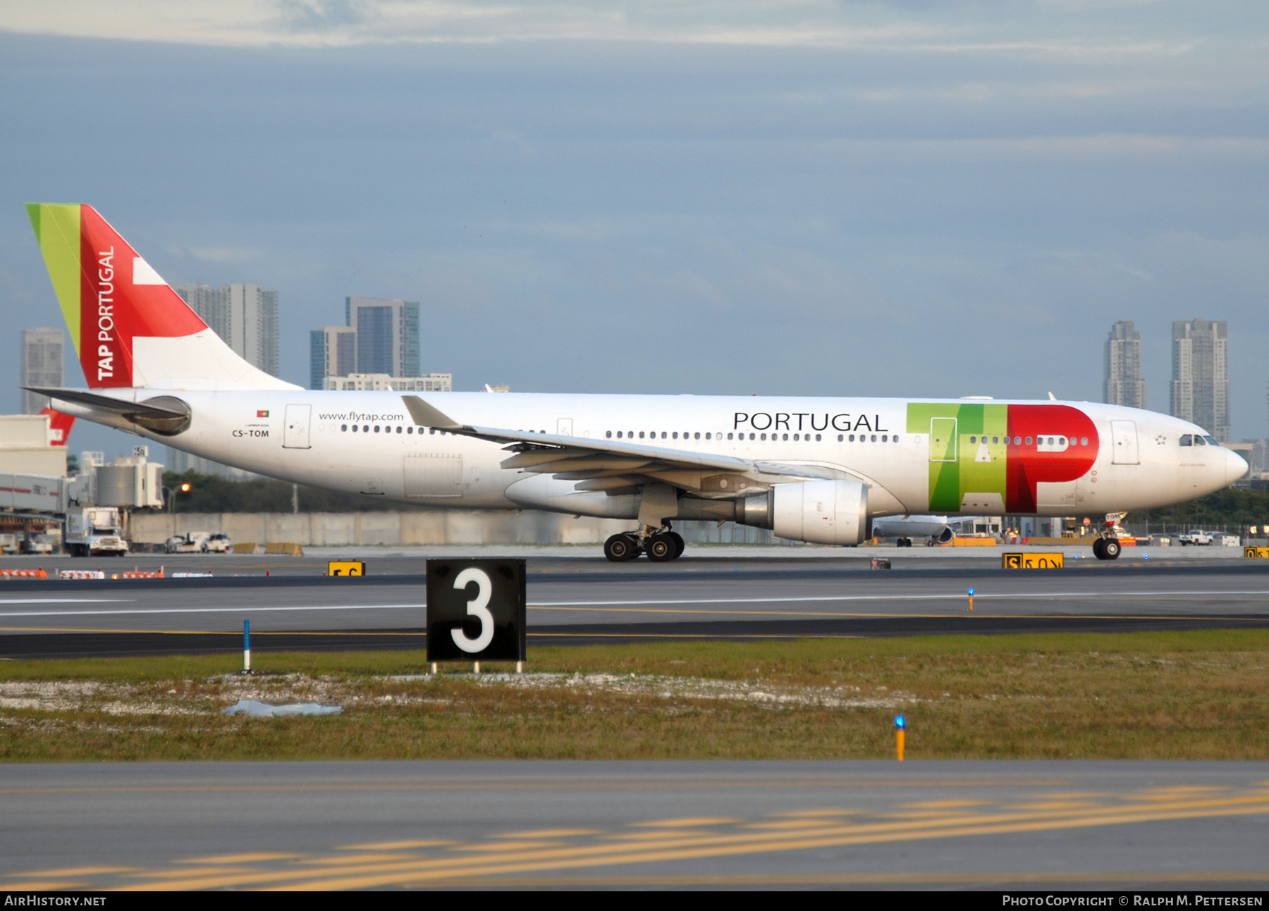 Aircraft Photo of CS-TOM | Airbus A330-202 | TAP Portugal | AirHistory.net #44791