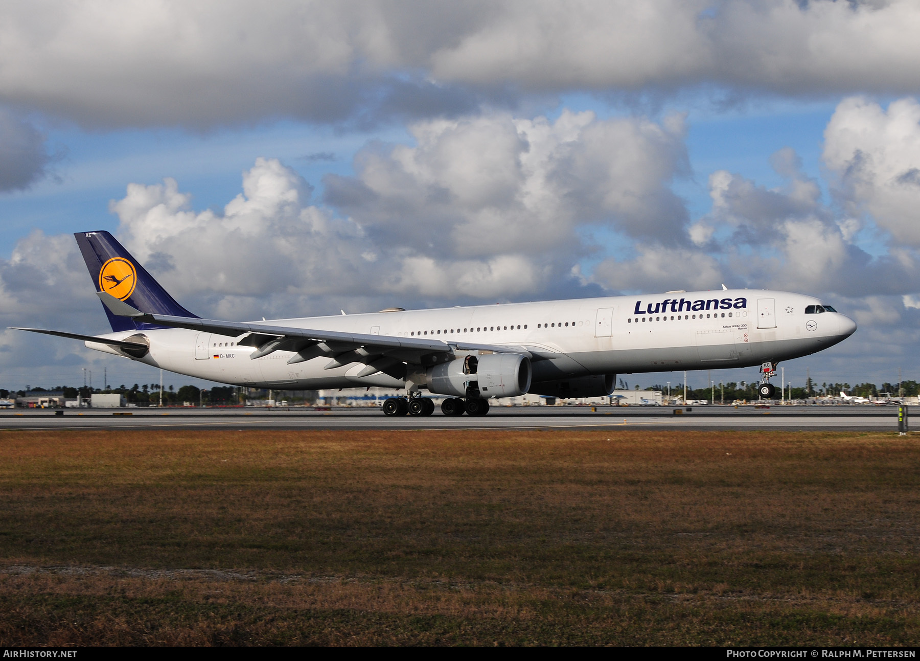 Aircraft Photo of D-AIKC | Airbus A330-343 | Lufthansa | AirHistory.net #44848